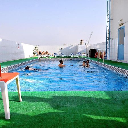 Signature Inn Hotel Deira Дубай Экстерьер фото