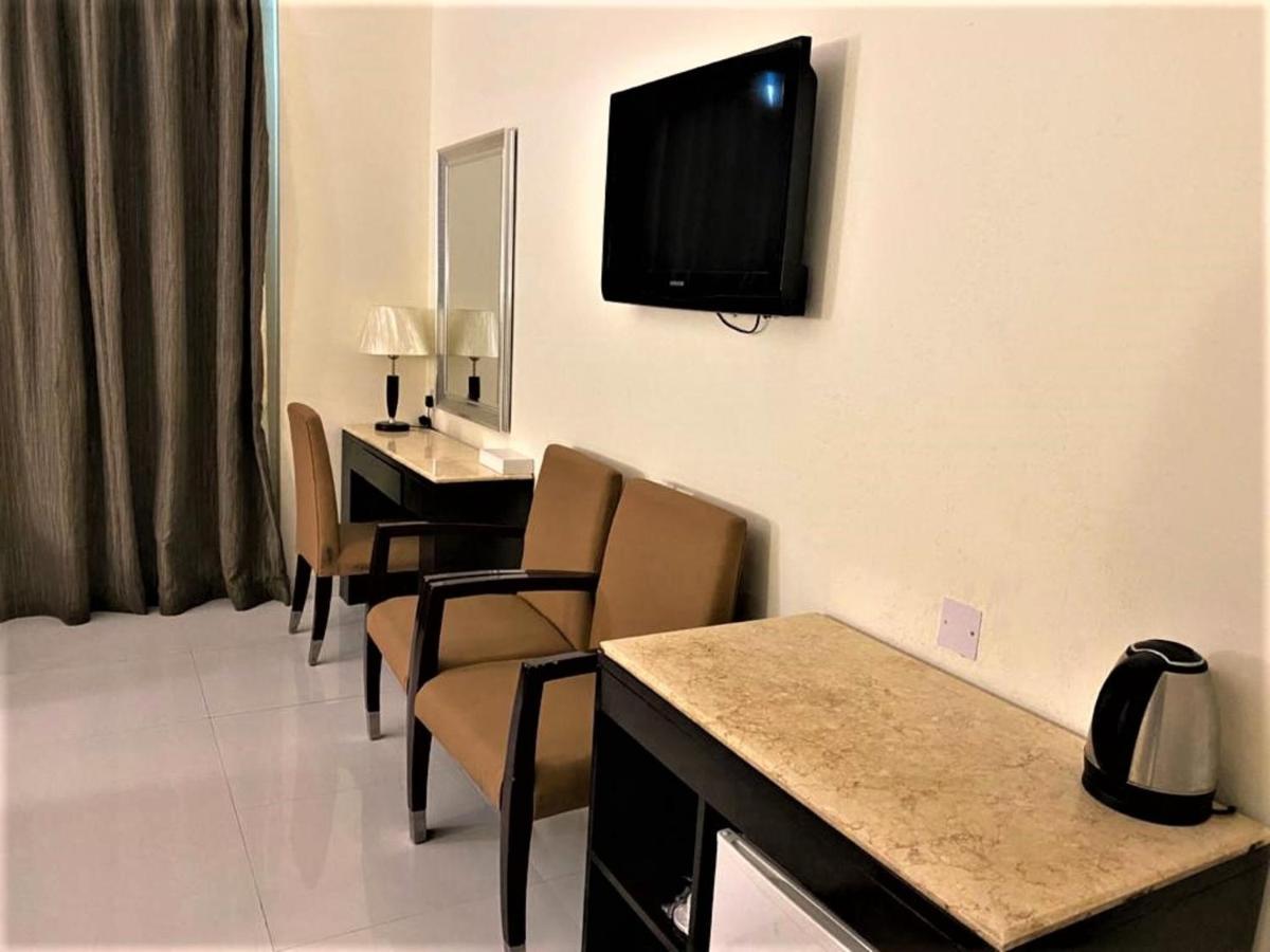 Signature Inn Hotel Deira Дубай Экстерьер фото